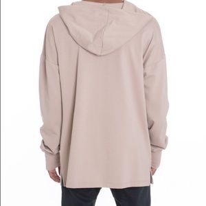 DROP SHOULDER HOODIE